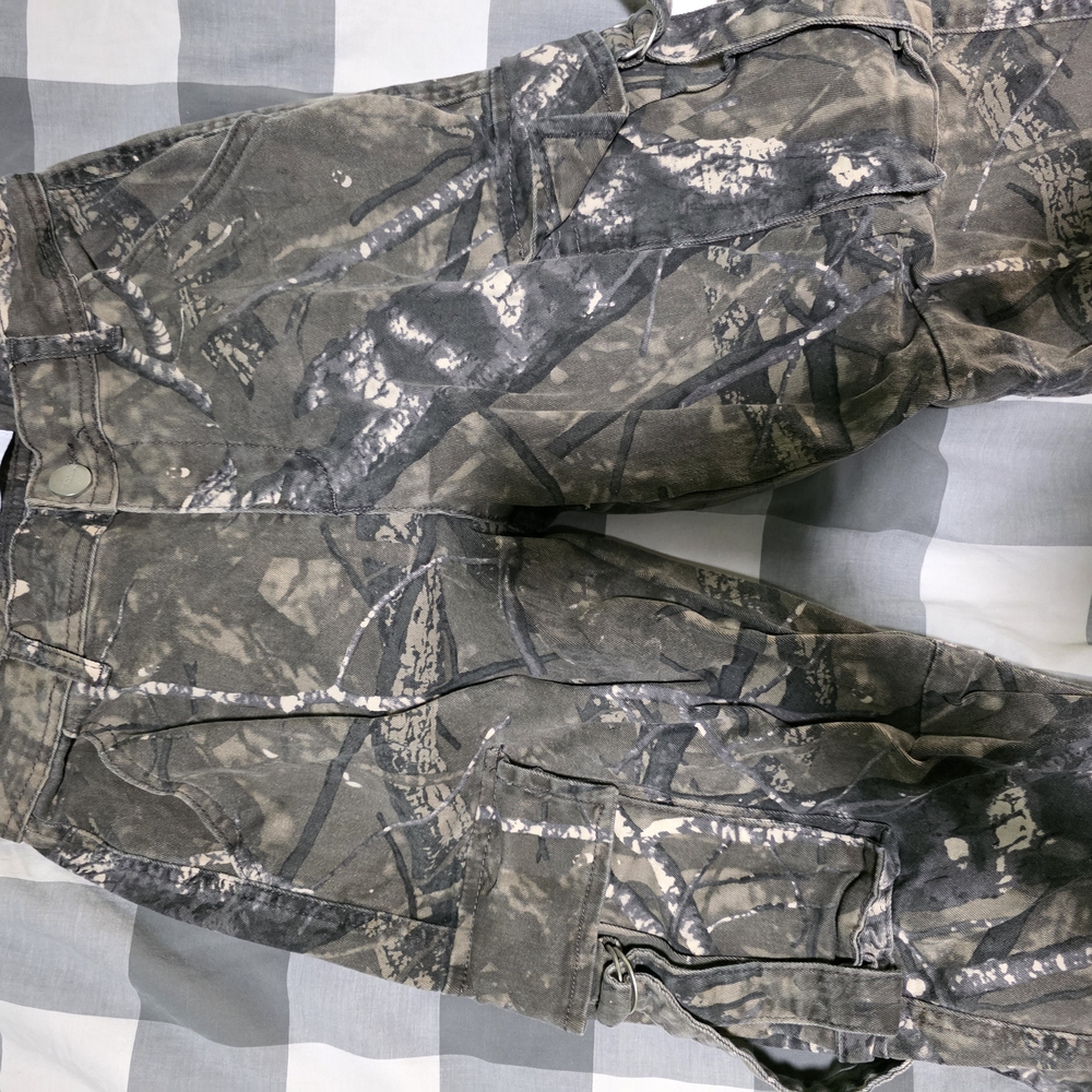 Women's Camouflage Cargo Jeans
